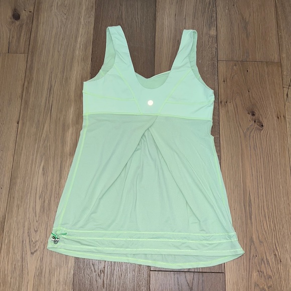 Lululemon Tank Top.  Size 8. - Picture 2 of 5